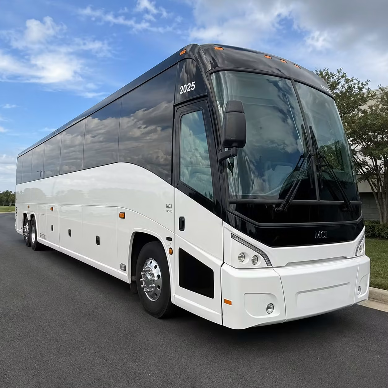 bus rentals for san diego concerts music festival
