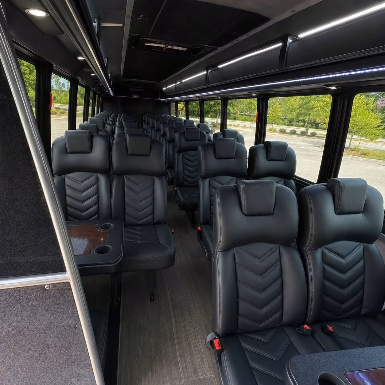 minibus rentals for san diego museum and science center field trips
